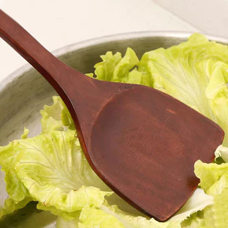 TT HOMEตะหลิวทำอาหาร ตะหลิวไม้ทนร้อน ไม่ละลาย ใช้กับกระทะเทฟล่อนได้ cooking spatula
