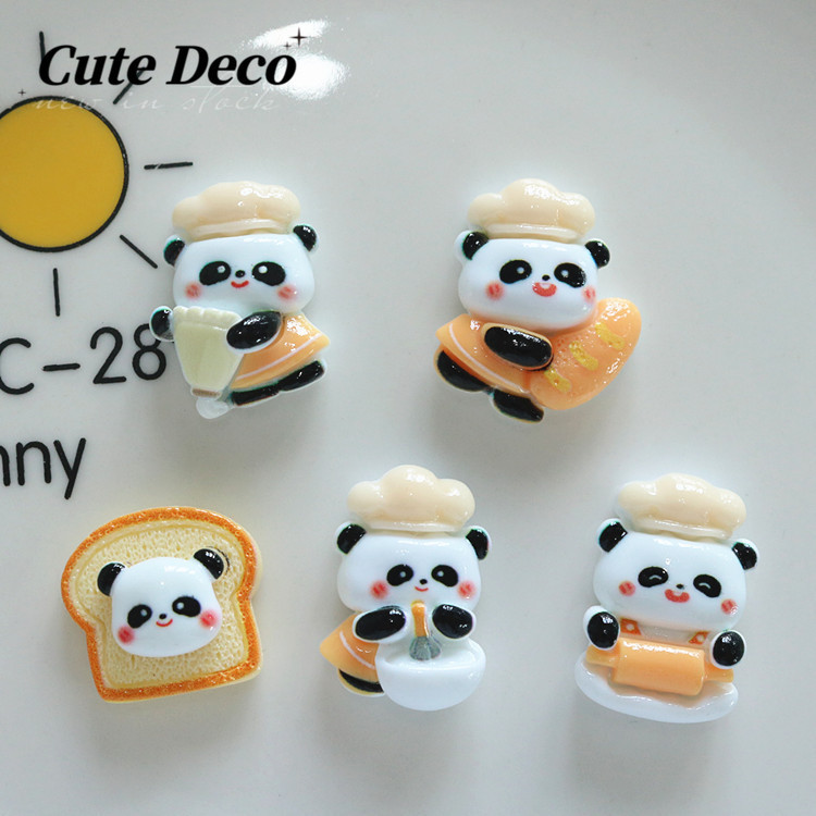 [ตกแต่งน่ารัก] Baker Panda Shiny Surface รองเท้าหัวเข็มขัดรองเท้าดอกไม้รองเท้าปุ่มตกแต่งน่ารัก Charm