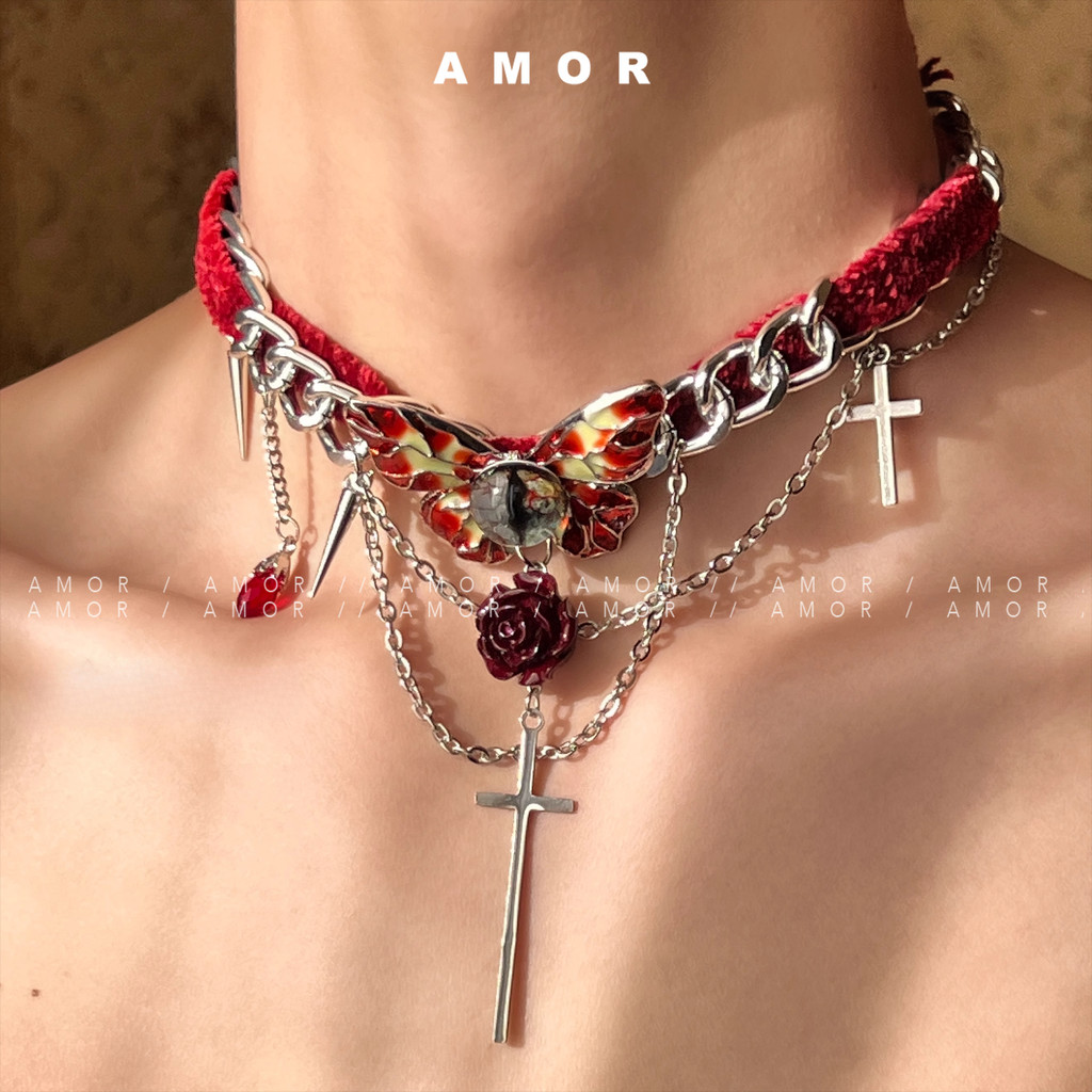 Y2k Choker Gothic Cross สร้อยคอสีแดงกํามะหยี่ผีเสื้อตาหญิง