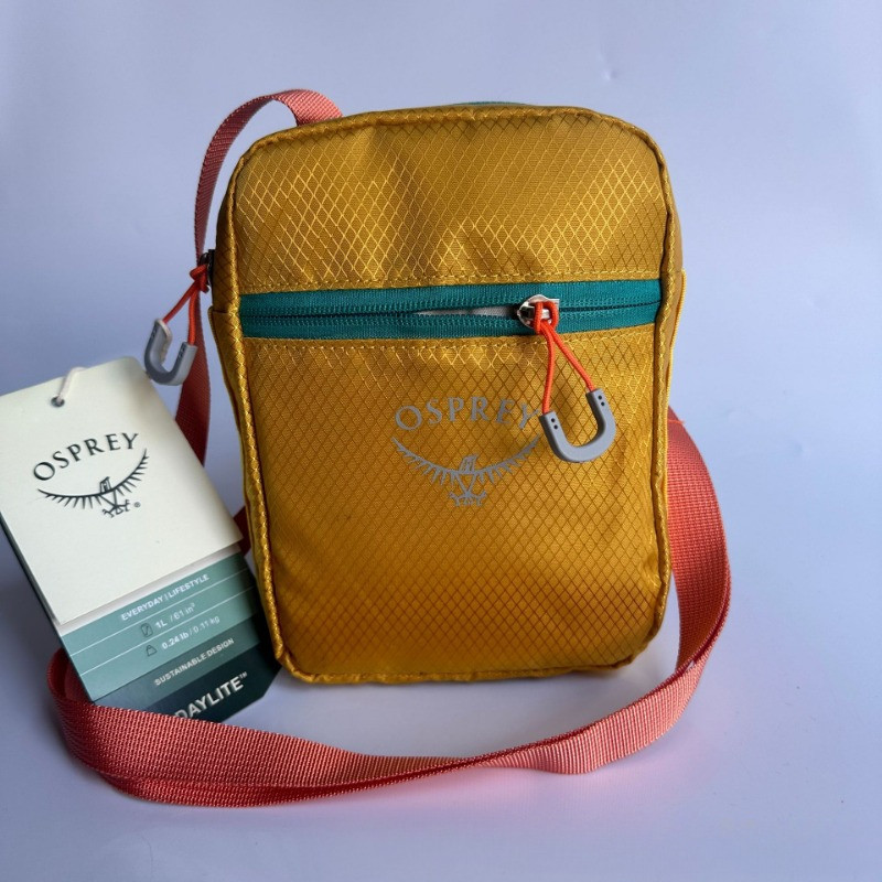 กระเป๋าสะพายไหล่ Classic Water Repellent Messenger Bag Men