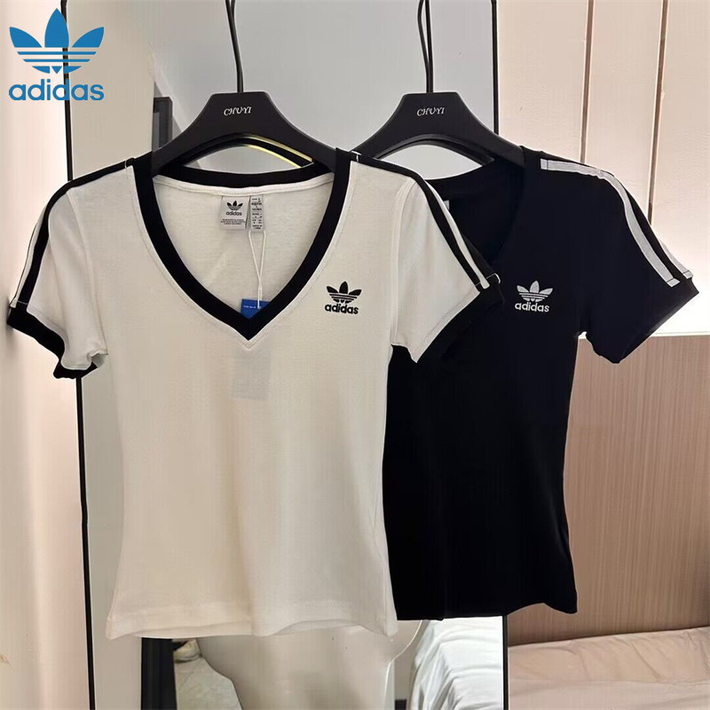 ADIDAS ปักโลโก้ อาดิดาส ต้นฉบับ เสื้อยืดผู้หญิงคอวีแขนสั้นผ้าฝ้ายเสื้อยืดสลิมฟิตเสื้อยืด
