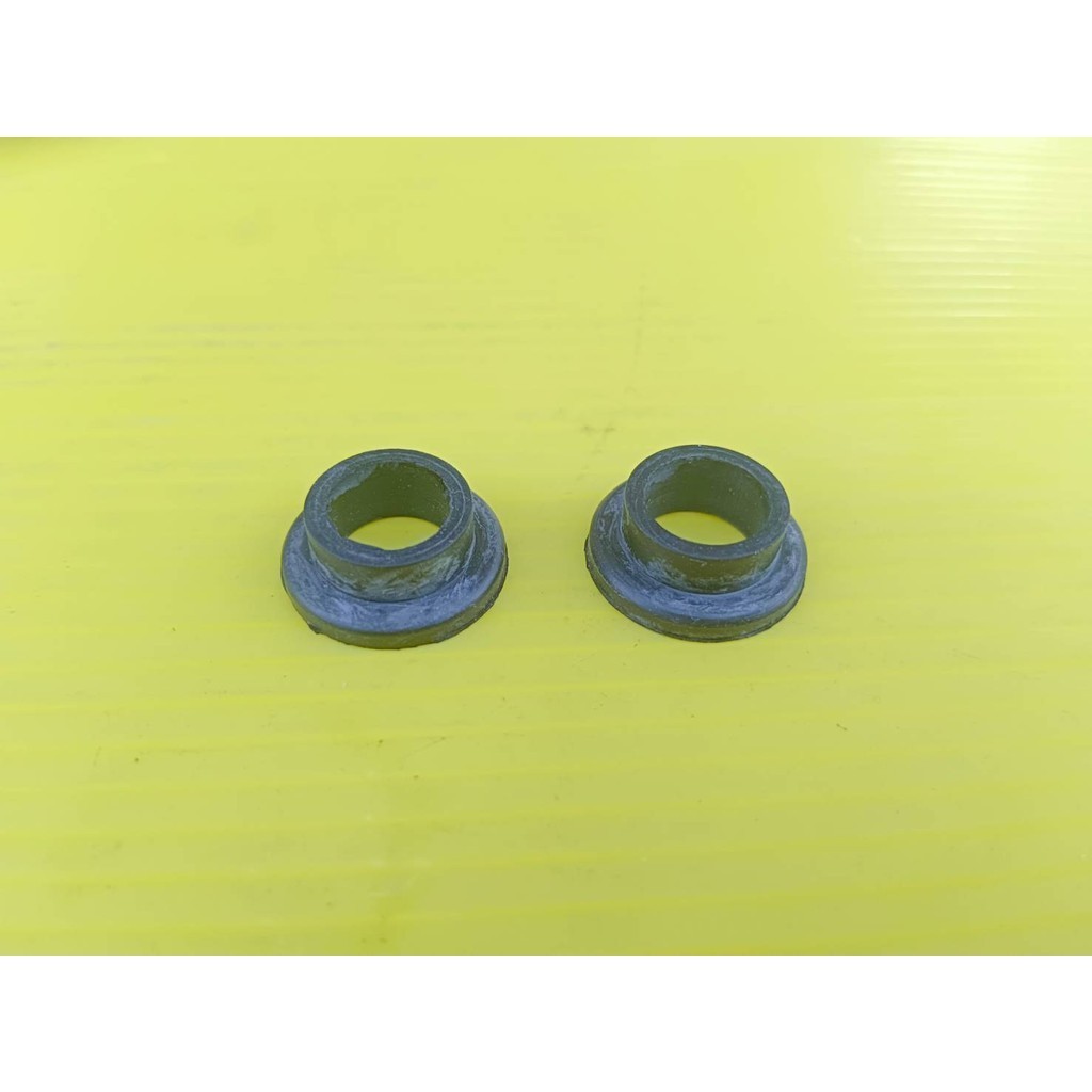 61103-KPF-910/2ยางรองบังโคลนหน้าแท้HONDA CBR150R,CBR250R,CBR300R,CB300Fและรุ่นอื่นๆ/2ชิ้น