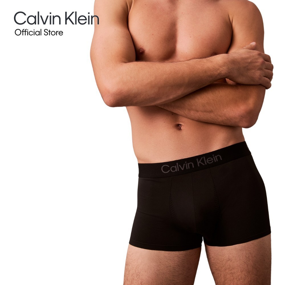 CALVIN KLEIN กางเกงในผู้ชาย Microfiber Tech ทรง Low Rise Trunk รุ่น NB4200 UB1 - สีดำ