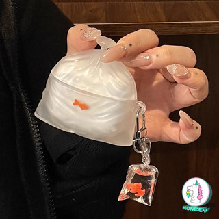 Creative 3D ถุงขยะปลาทองโปร่งใสหูฟังพร้อมจี้สําหรับ Airpods 1 2 3 4 Pro 2 หูฟังไร้สายบลูทูธ Soft Anti-drop ชุดหูฟังซิลิโคนฝาครอบป้องกัน