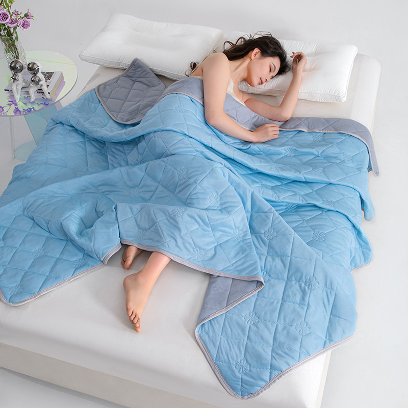 Ice Silk Quilt Cool Feeling Silk Quilt Machine Washable Tencel Quilt Double-Sided Plain Quilt