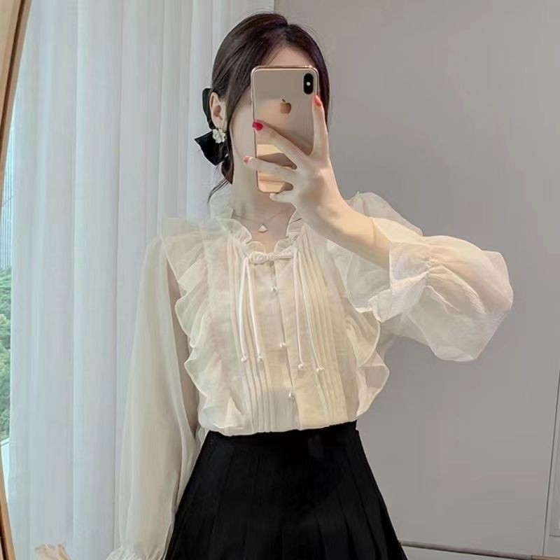ใหม่สไตล์จีนติดกระดุมภาษาฝรั่งเศสคํา น่าระทึกใจ ลูกไม้เสื้อชีฟองอ่อนโยน 2025 การออกแบบสไตล์ใหม่เสื้อขนาดเล็กแฟชั่น สูงสุด