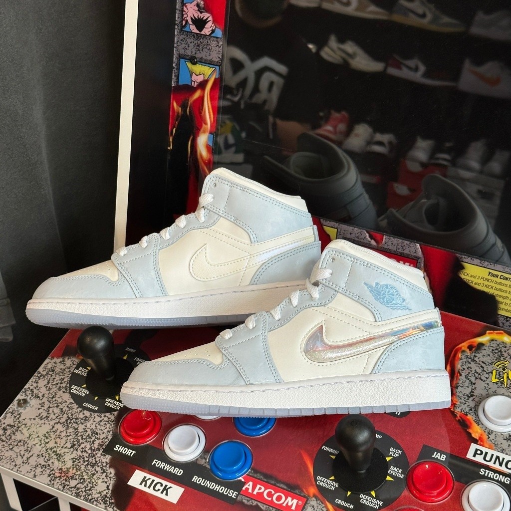 Air A/J 1 Mid Glitter Swoosh 冰雪奇 鞋 FQ9117-400