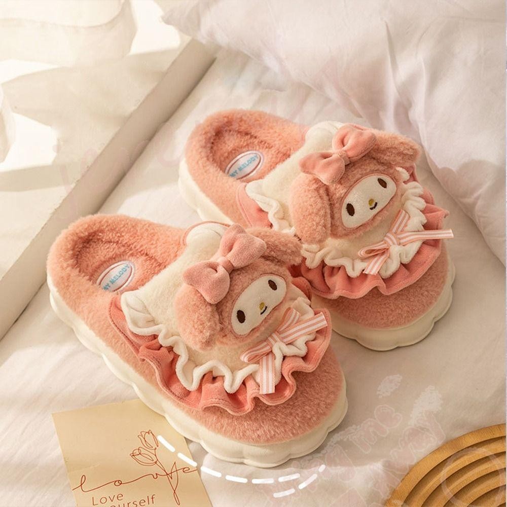 Jeremy1 ฤดูหนาวรองเท้าแตะปุย, Pompom Purin Cinnamoroll รองเท้าแตะตุ๊กตานุ่ม, Kawaii KT Cat Me Melody Kuromi รองเท้าแตะขนสัตว์อบอุ่นหอพัก