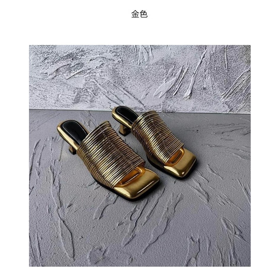 สแควร ์ Toe ส ้ นหนารองเท ้ าส ้ นสูงผู ้ หญิง Slip-On