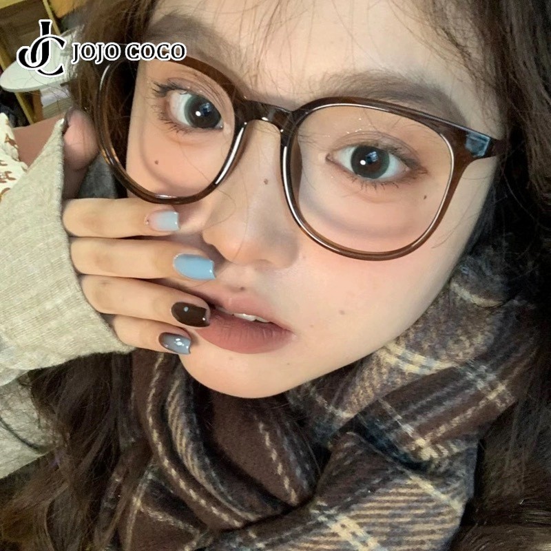 โจโจ้ โกโก้ กรอบขนาดใหญ่สไตล์เกาหลีสีน้ําตาลแว่นตารูปไข่แฟชั่นผู้หญิงป้องกันแสงสีฟ้าเลนส์แว่นตาทุกวัน บีบอัด แว่นตาอุปกร
