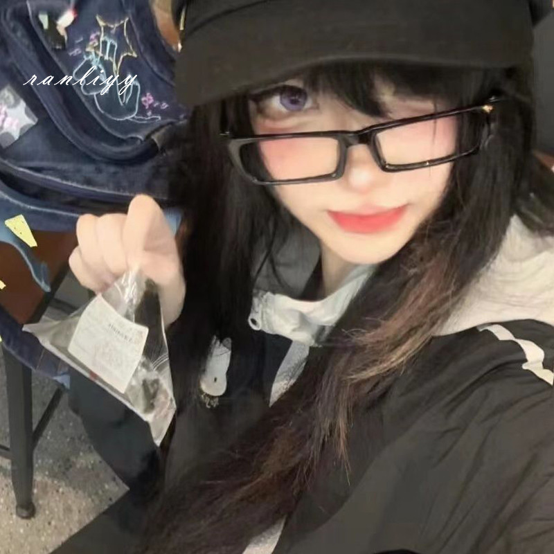 ส่งเร็ว🌼แว่นกรองแสงสีฟ้ากรอบเหลี่ยมเล็กาY2Kแฟชั่นสไตล์เกาหลีสวมบทบาทหวานเรียบง่ายเบาพิเศษแว่นตาผู้ชายและผู้หญิง-Ranliyy - รูปที่ 4