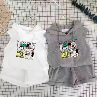 เซ็ตเสื้อมีฮู้ดเด็กชาย ฤดูร้อนใหม่สไตล์เกาหลีผ้าฝ้ายแท้แฟชั่นการ์ตูนมิกกี้เสื้อกั๊กพิมพ์กางเกงขาสั้นสบายๆด้านบนสะดวกสบายและระบายอากาศชุดสองชิ้น