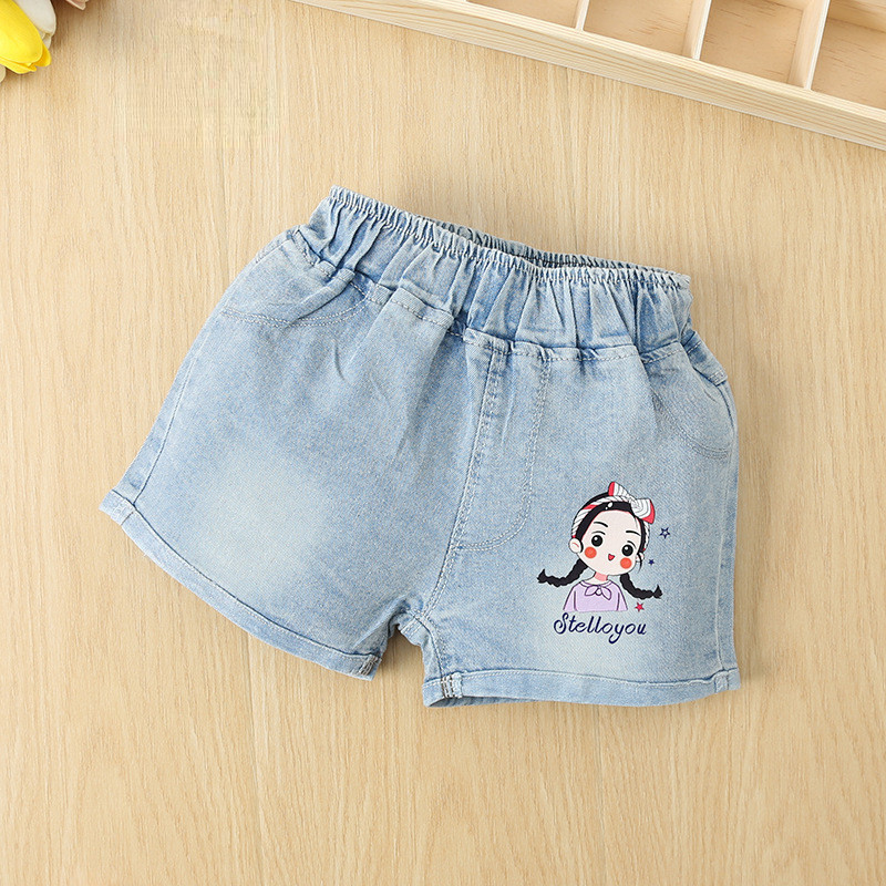 พร้อมสต็อก 80-120 ซม.ฤดูร้อนสาวทุกการแข่งขันการ์ตูนพิมพ์กางเกงขาสั้นกลางเด็กเล็กบางหลวมแฟชั่นกางเกงยีนส์