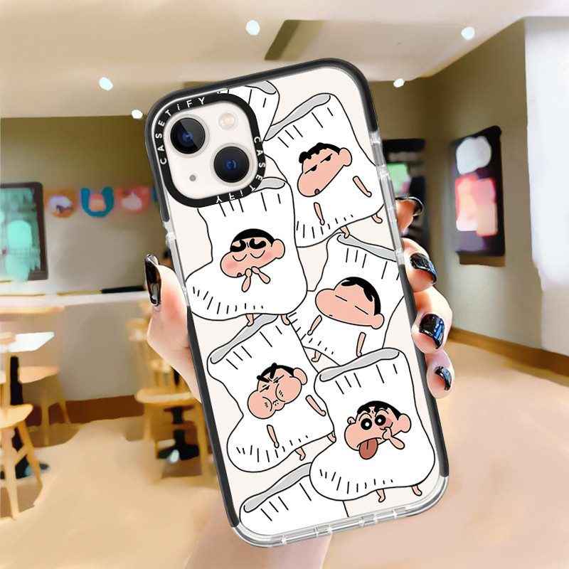 Casetify X Crayon Shin chan - ถุงเท้าสีโปร่งใส Soft TPU iPhone สําหรับ iPhone 15 14 13 12 11 Pro MAX IX XS MAX XR 6 6s 7 8 Plus กรณีกันกระแทกฝาครอบกันชน