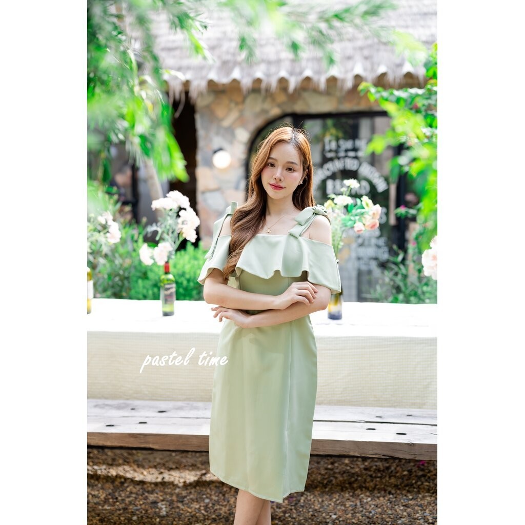 Kristen off-shoulder dress : สีเขียวมัทฉะ [Made by Pastel Time] - รูปที่ 7
