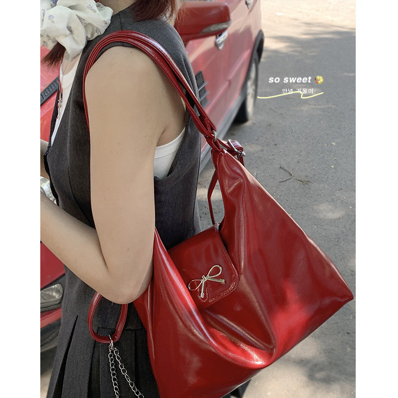 Amila Casual ความจุขนาดใหญ่กระเป๋าใต้วงแขนสีแดงแฟชั่น Simple Tote Bag กระเป๋าสะพายลําลอง