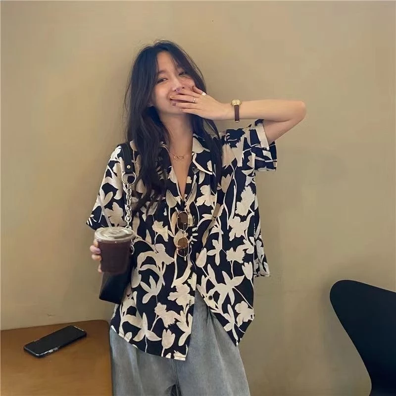 Couture เสื้อเชิ้ตฮาวายผู้หญิง ลายดอกไม้ แขนสั้น thumbnail 9