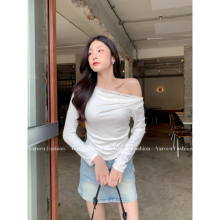 Aurora🛒พร้อมส่ง🚚 (รูปถ่ายจากงานจริง) เสื้อเปิดไหล่ ผ้าไหมพรม ดีเทลแต่งลูกไม้สีพื้น