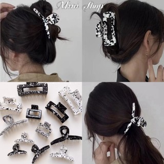 Mini shop🌸พร้อมส่ง🌸(VO-15) กิ๊ฟหนีบผม ลายหินอ่อนขาวและดำ สีพ…