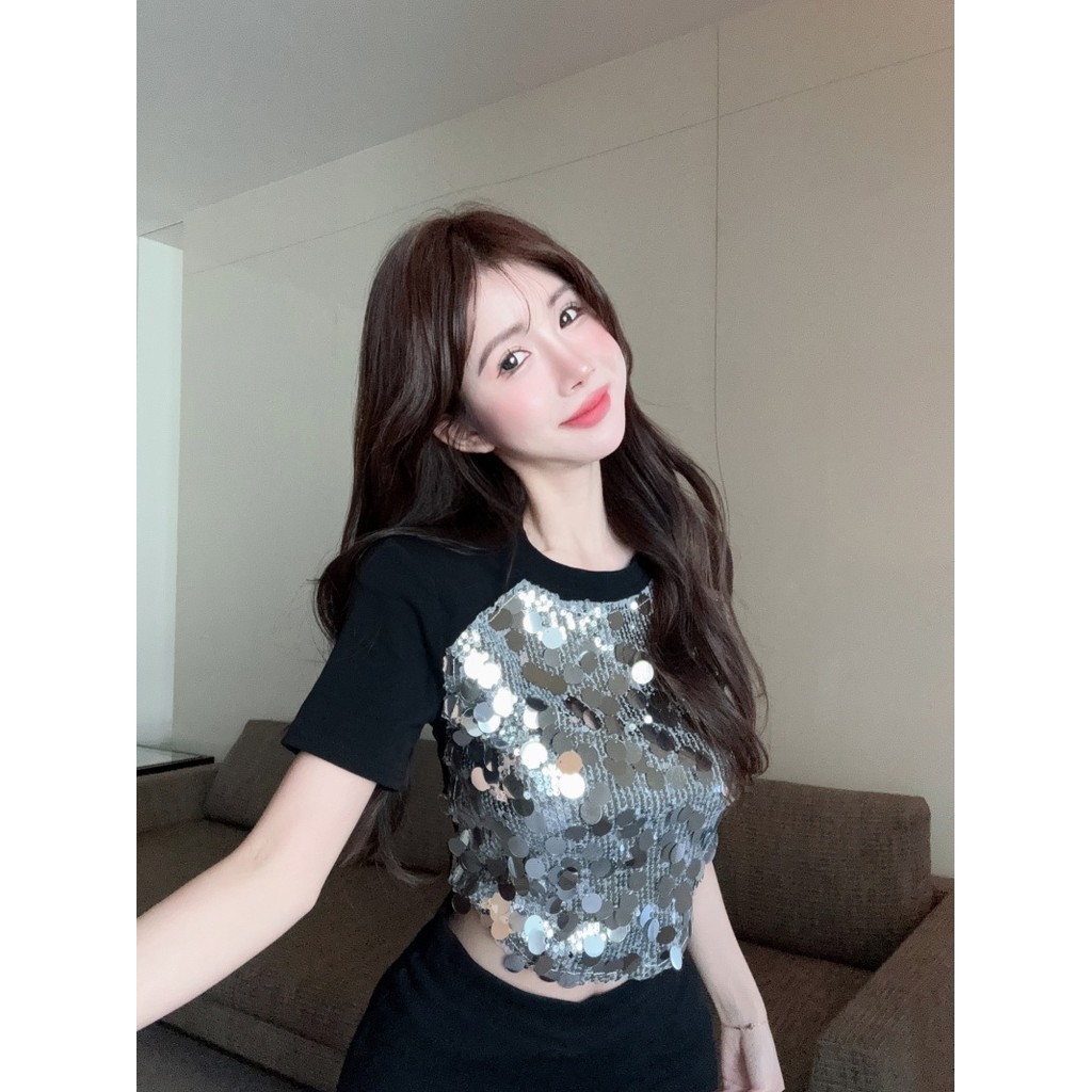 เสื้อยืดแขนสั้น คอกลม ประดับเลื่อม เข้ากับทุกการแต่งกาย แฟชั่นฤดูร้อน