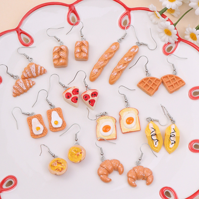 บุคลิกภาพตลกเค ้ กไข ่ Tart Hook ต ่ างหูผู ้ หญิงน ่ ารักจําลองอาหารต ่ างหูเครื ่ องประดับ