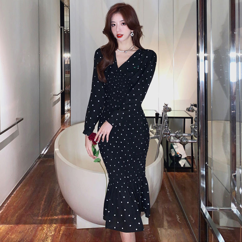 ติดตามรับ✔เดรสออกงาน เดรสเซ็กซี่✨ชุดเดรสไนท์คลับ✨ชุดการแสดง✈WDS10002023Retro แขนยาว V คอยืดหยุ่น Sli