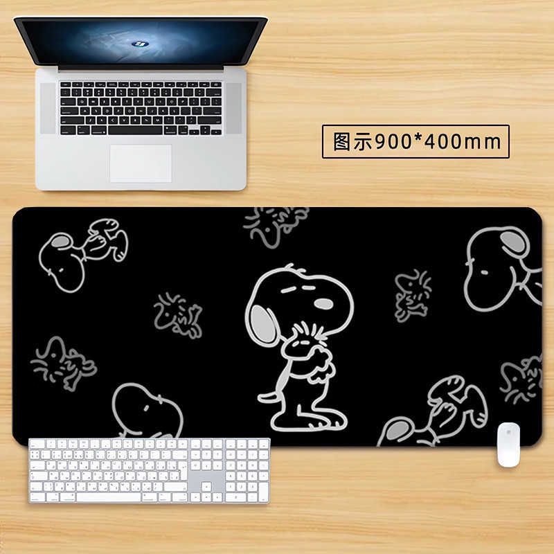 Snoopy สุนัขคีย์บอร์ดเมาส์ Pad 900X400 มม.เมฆสีดํา Kawaii Study Pads ขนาดใหญ่ Deskmat สําหรับสาวของขวัญ