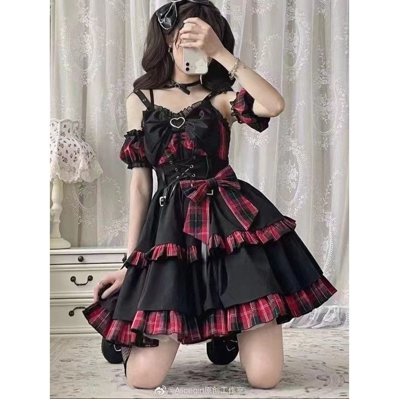 จัดส่งในวันเดียวกัน Sling Rock lolita Dress lolita Dark Twin Black Red Black Blue Sling Dress Gothic
