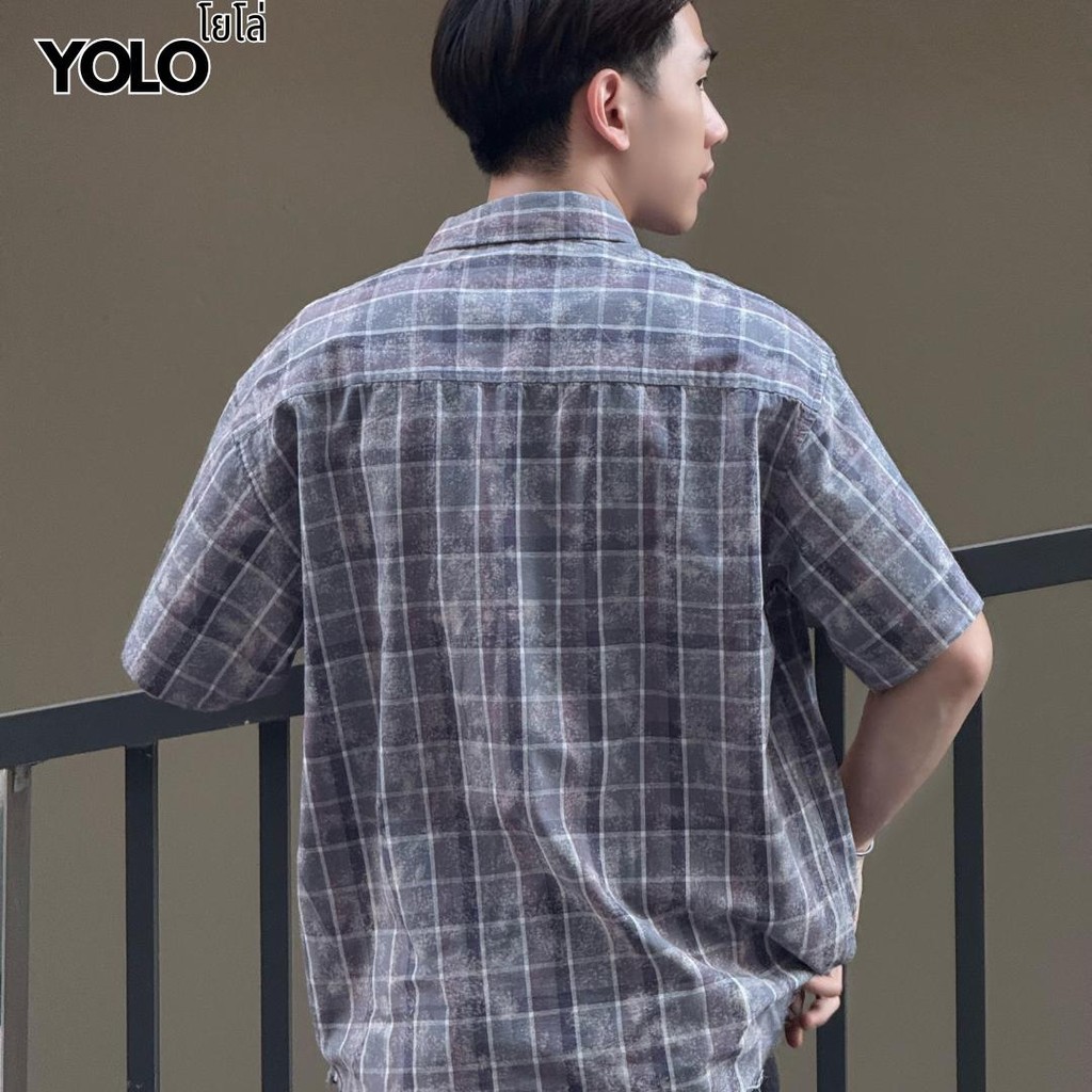 YOLO เสื้อเชิ้ต OVERSIZE เสื้อเชิ้ต เชิ้ตแขนสั้น ลายสก็อต แขนสั้น สีดำ 3959