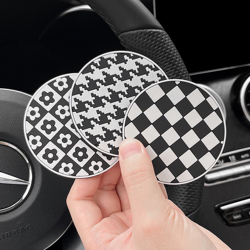 Creative Checkerboard Grid Car Water Cup Mat Thousand Bird Grid Car Anti slip Cup Mat น่ารักหญิงอุปกรณ์ตกแต่งภายใน