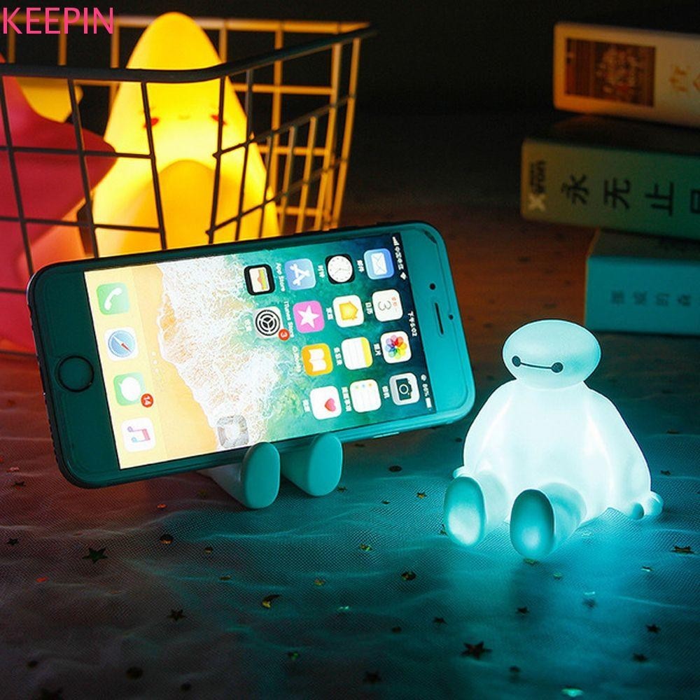 Keepin ที ่ วางโทรศัพท ์ มือถืออะนิเมะตกแต ่ ง Baymax Big Hero Action Figure Night Light