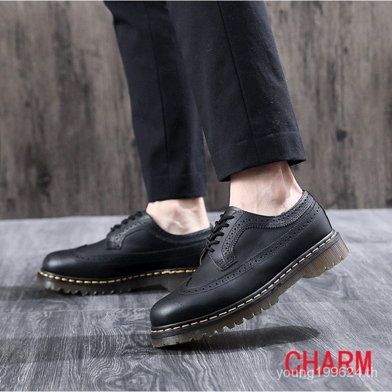 คุณภาพสูง 100%  dr.martens ไซส์ 35-46 รองเท้าบู๊ทส์มาร์ตินหนังวัวหัวกลม 5 รูสไตล์คลาสสิกสําหรับผู้ชายและผู้หญิง คิวเน็ต 8คุณ7