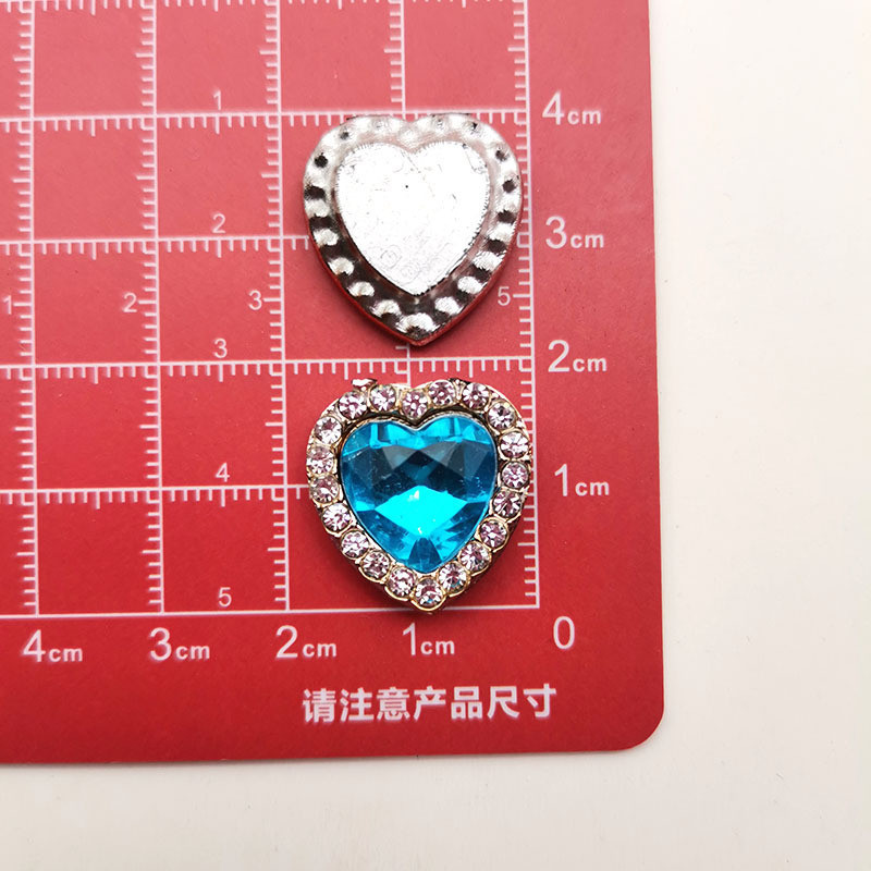 10ชิ้นที่มีสีสันสไตล์ชาแนลสแควร์พีชหัวใจเพชรอัญมณีอุปกรณ์พลาสติก ทําเอง เคสโทรศัพท์กิ๊บเครื่องประดับหลุมรองเท้าสติก - รูปที่ 5