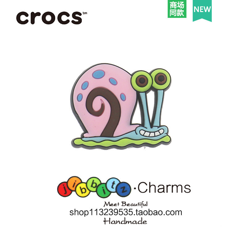 รองเท้าแตะแฟชั่น Diy อุปกรณ์เสริม Crocs Jibbitz Charm ขายร้อนของขวัญน่ารักสําหรับเด็กตกแต่งรองเท้า SpongeBob SquarePants Collection