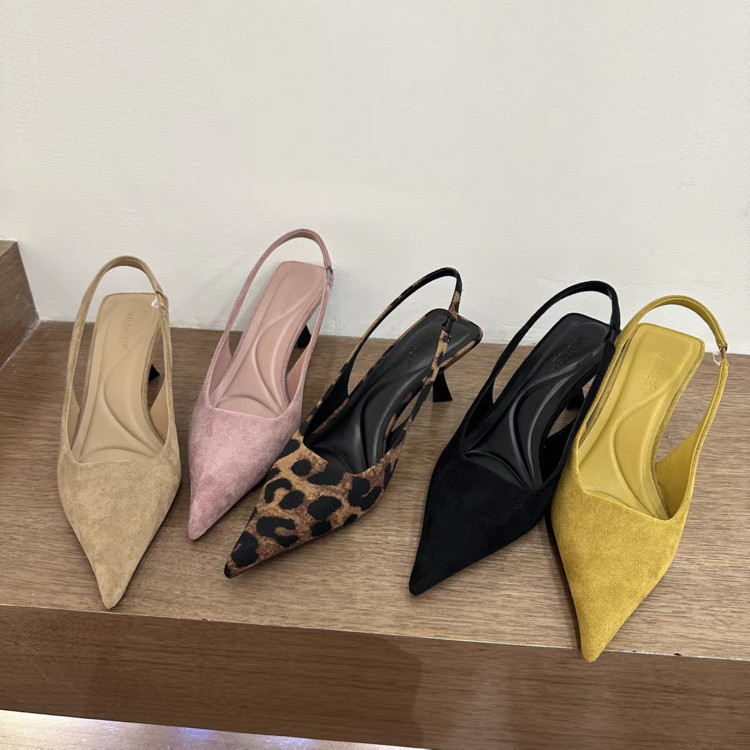 รองเท้าส้นสูงผู้หญิงไซส์ใหญ่ส้นแหลมพิมพ์ลายเสือดาว size35-42 ราคา ถูกที่สุด ดีลบีเคเค แกลเลอรีภาพที่ 3
