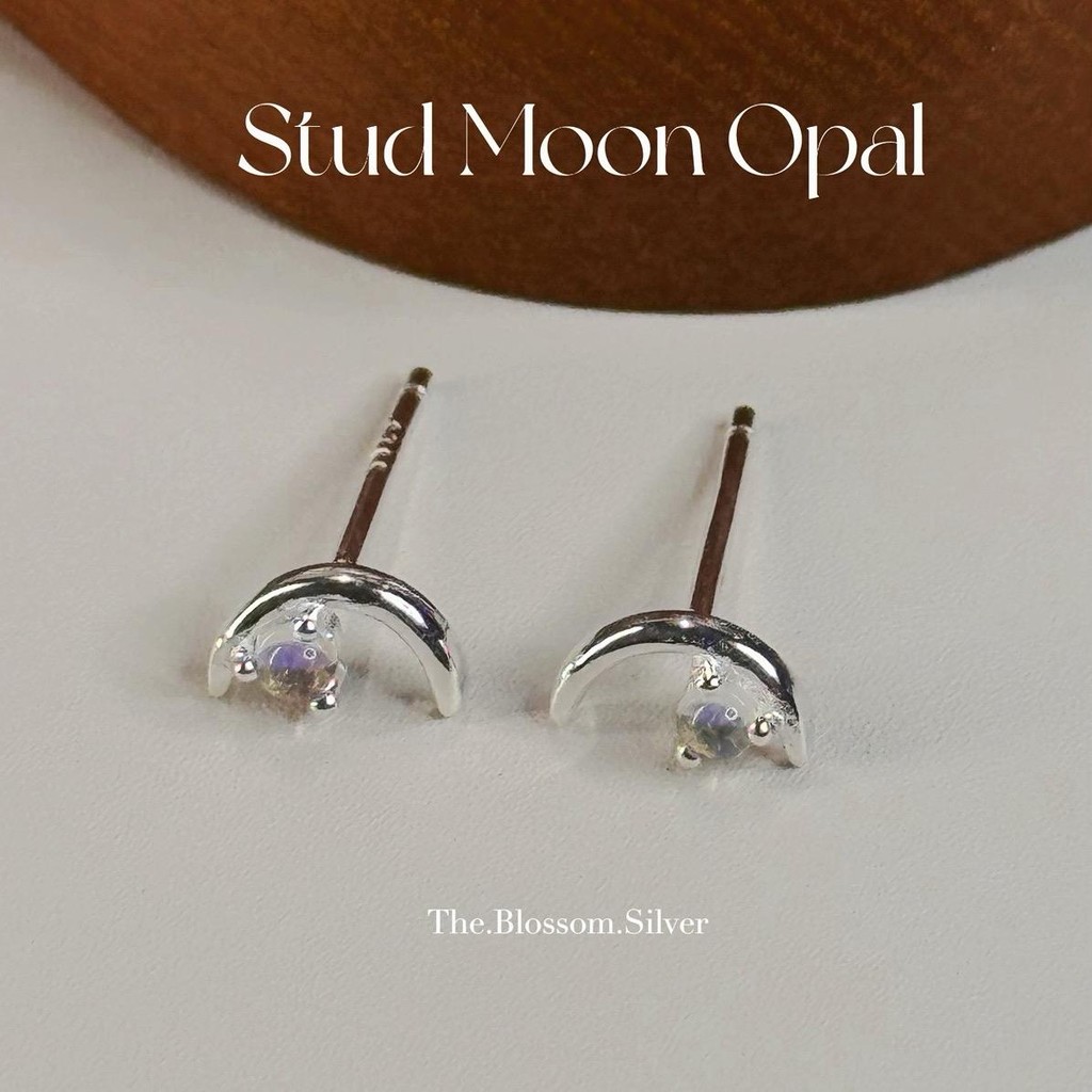 Stud Moon Opal ต่างหูพระจันทร์ โอปอล | ขนาด 4*7 มิล | เงินแท้92.5% | ราคาต่อคู่ | (แพ้ง่ายใส่ได้)