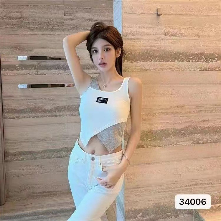 2025 ฤดูร้อนรูปแบบใหม่การออกแบบ Sense Pure Desire เซ็กซี่ Halter Gradient เสื้อกั๊ก Follow Me to Hap
