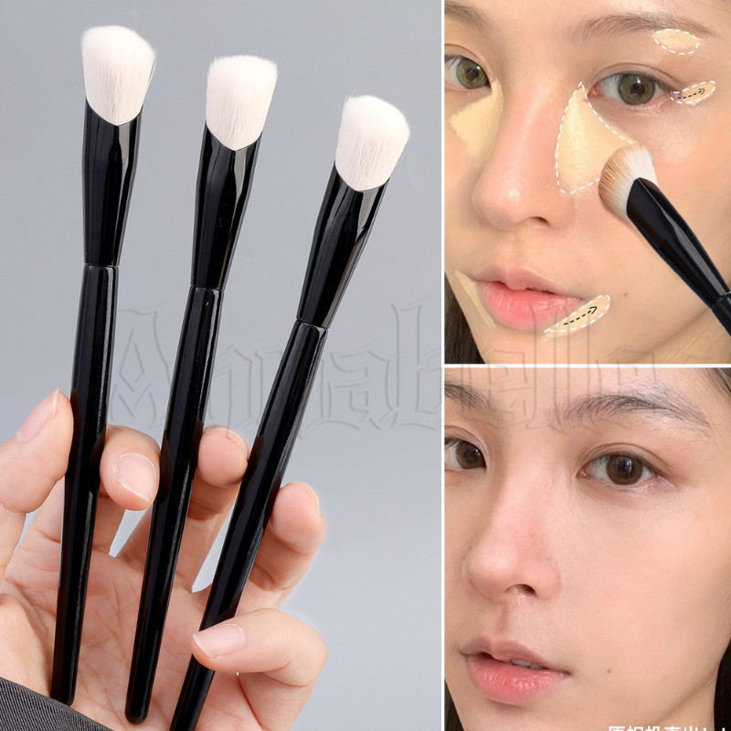 แปรงแต่งหน้า แปรงคอนซีลเลอร์ แปรงรองพื้น แปรงขนสัตว์เทียม ขนปุยนุ่ม K15 ทรงสามเหลี่ยม