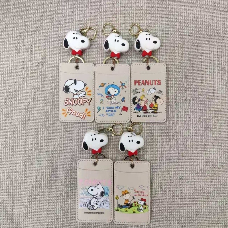 Doledo พร้อมสต็อก Snoopy Tucker กระเป๋าใส่บัตรนักเรียน/MRT หนัง PU