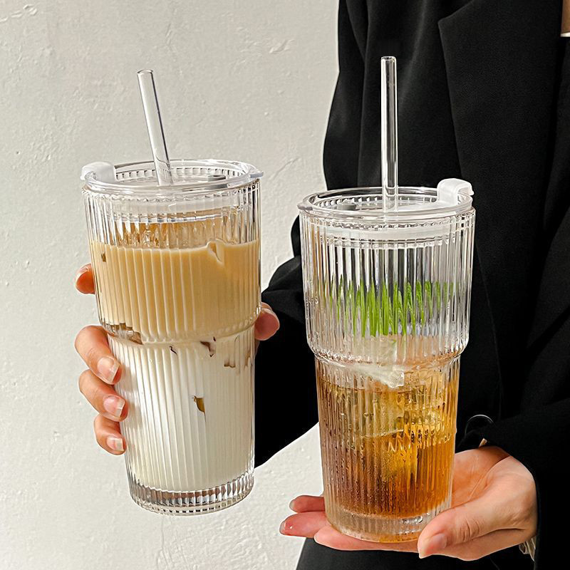 600มล ลายแก้วถ้วยกาแฟที่มีฝาปิดและฟางแก้วน้ําใสสําหรับน้ําผลไม้ถ้วยชานมแก้วกาแฟเย็น เครื่องดื่ม