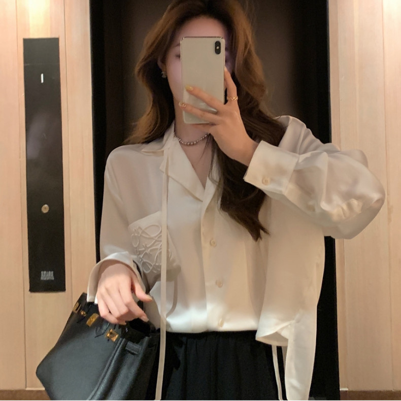 Bh เสื้อเบลาส์ ผ้าซาติน แขนยาว ปักลาย มีกระเป๋า ทรงหลวม สไตล์เกาหลี สําหรับผู้หญิง