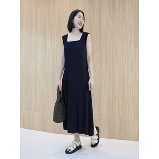 2MUAY รุ่น GJO2054 เดรสพลีทคุณภาพ THICK SLEEVELESS SQUARE NE…