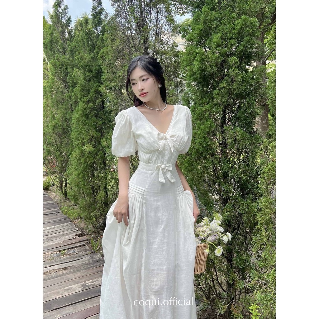 เดรสยาวเลดี้สีขาวแขนพัฟ CHARM DRESS - COQUI