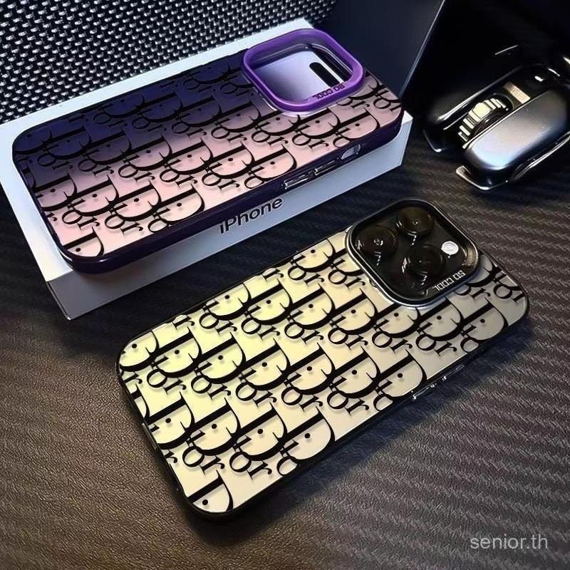 เต็มหน้าจอ Dior เคสโทรศัพท์คลาสสิกเรียบง่ายใช้ได้กับ iPhone 11 12 13 14 15 pro เปลือกแข็ง XR X xMax กันกระแทก13 14 15 Promax กันฝุ่น 7 8 plus เปลือกป้องกันการตก W9Y5