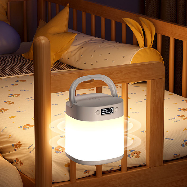 โคมไฟข้างเตียง แสดงเวลา มันสว่างเมื่อคุณสัมผัส โคมไฟตั้งแคมป์ แบตเตอรี่ใช้งานได้นาน 8 ชั่วโมง - 4