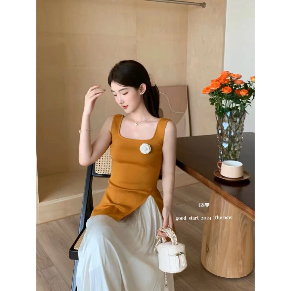 ท็อปถักสีดำใหม่สำหรับผู้หญิงฤดูร้อน GS2570 แบบไม่มีแขน ดีไซน์ผ่า คอเหลี่ยม กระชับเอว เสื้อคลุมที่ต้อ