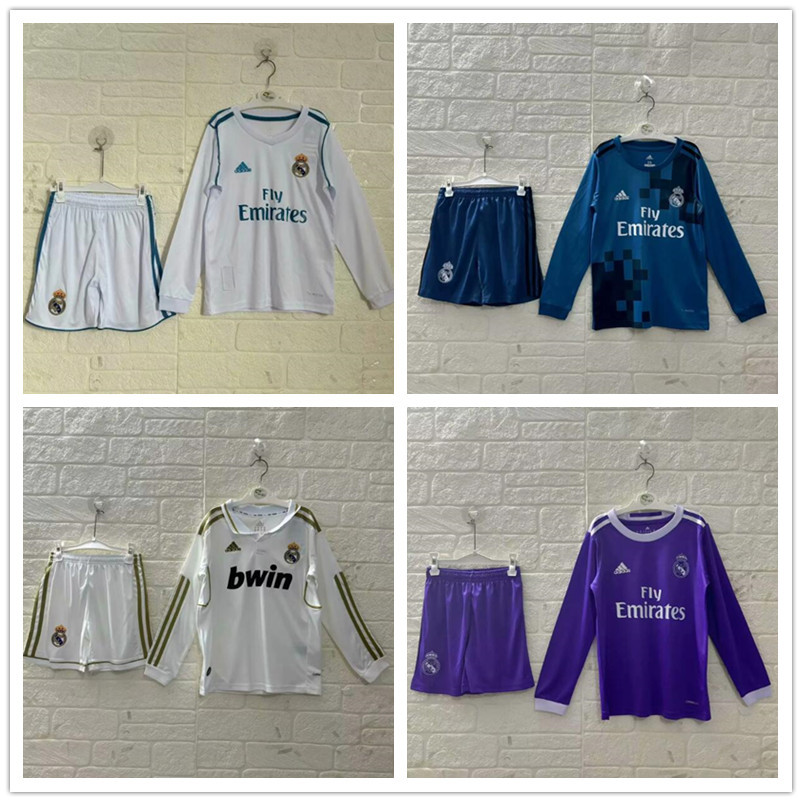 เสื้อทีมเยือนแขนยาว Real Madrid สำหรับเด็ก ออกแบบโดยRONALDO