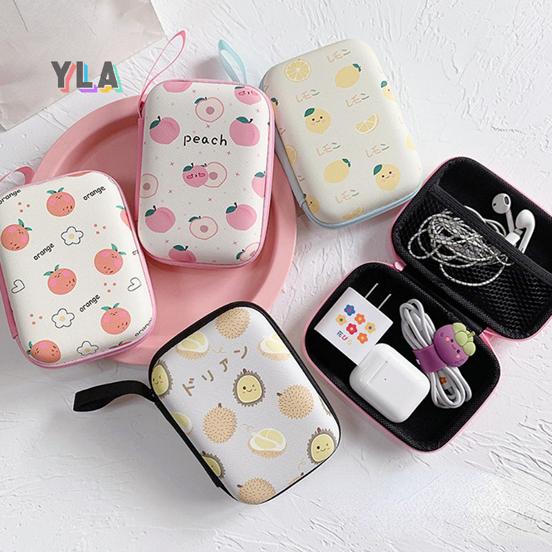 Yla> ใหม่ กระเป๋าเก็บหูฟัง สายชาร์จ ทรงสี่เหลี่ยม มีซิป ลายการ์ตูนผลไม้น่ารัก