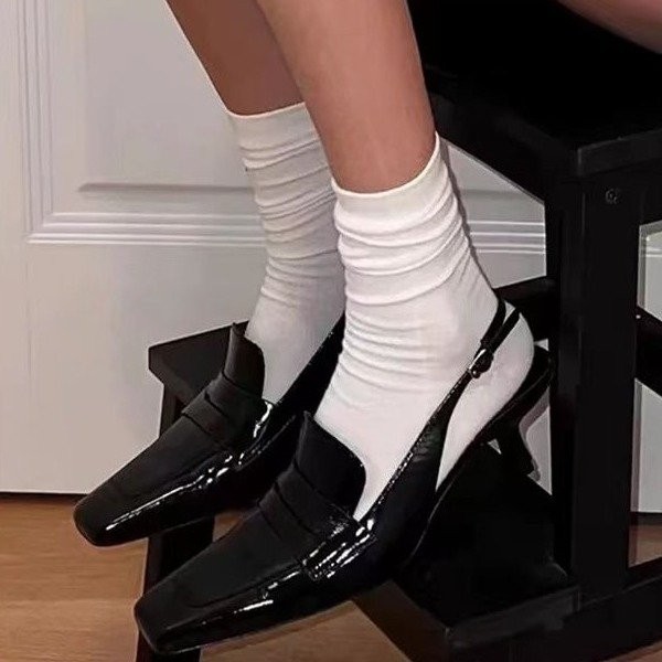 รองเท้าแตะส้นกลาง ไมโครไฟเบอร์ หัวเข็มขัดแบน (3-5 ซม.)