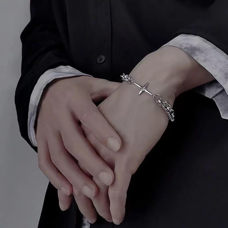 056 จัดส่งจากประเทศไทย สร้อยข้อมือโซ่เงิน จี้รูปดาว สร้อยข้อมือ 2 ชั้น เครื่องประดับ แฟชั่น สไตล์เกาหลี ผู้หญิงและผู้ชาย
